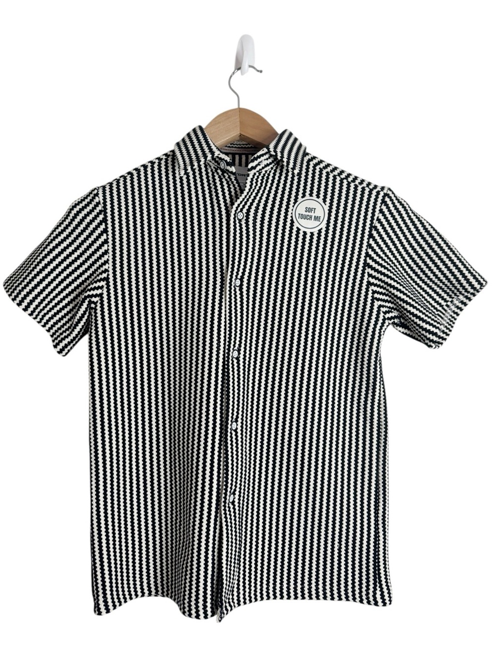Distortion Skater black & white geometric wavy striped button-down Polo shirt 8